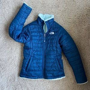 The North Face Mossbud Swirl Girls Reversible Jacket size M 10/12